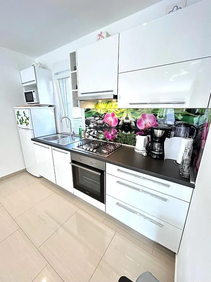 Holiday House 
